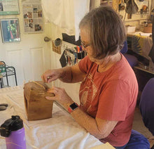 Load image into Gallery viewer, 2025 - April Hawaiian Palm Fiber Art Journey Workshop Week with Shelley Hoist
